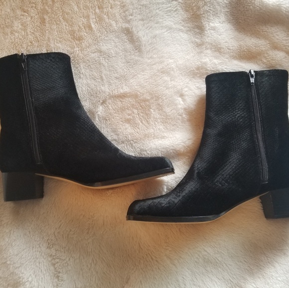 Yves Saint Laurent Black Suede Python Boots - Picture 6 of 8